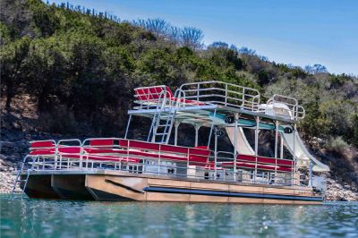 Lake Travis boat rental