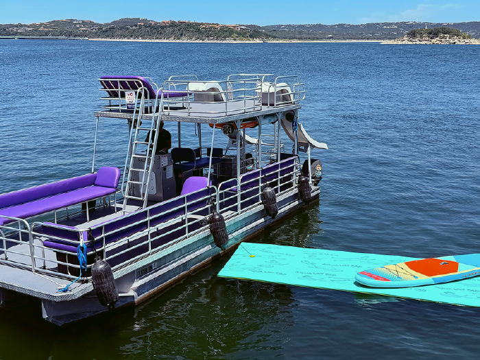 22 Passenger Double Decker on Lake Travis