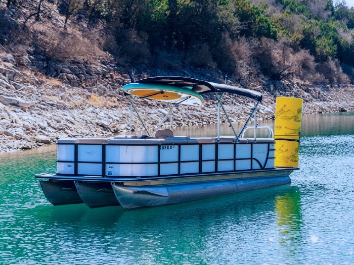 13 Passenger Pontoon on Lake Travis
