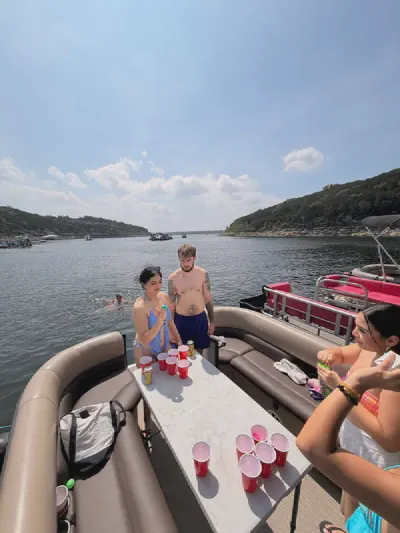 Pontoon Party Boats gallery photo 4