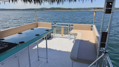 Tiki Vibes Party Boats gallery photo 11