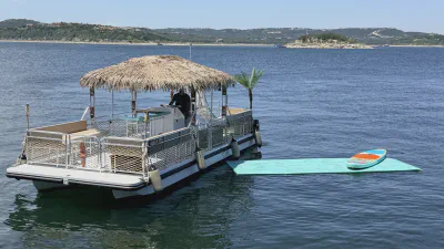 Tiki Vibes Party Boats gallery photo 7