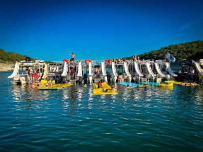 Top 10 Reasons to Book a Party Boat on Lake Travis
