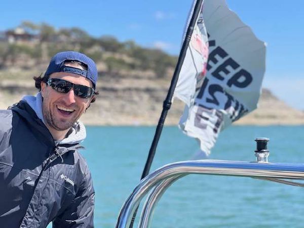 Safe corporate boating on Lake Travis - Keep Austin Wet