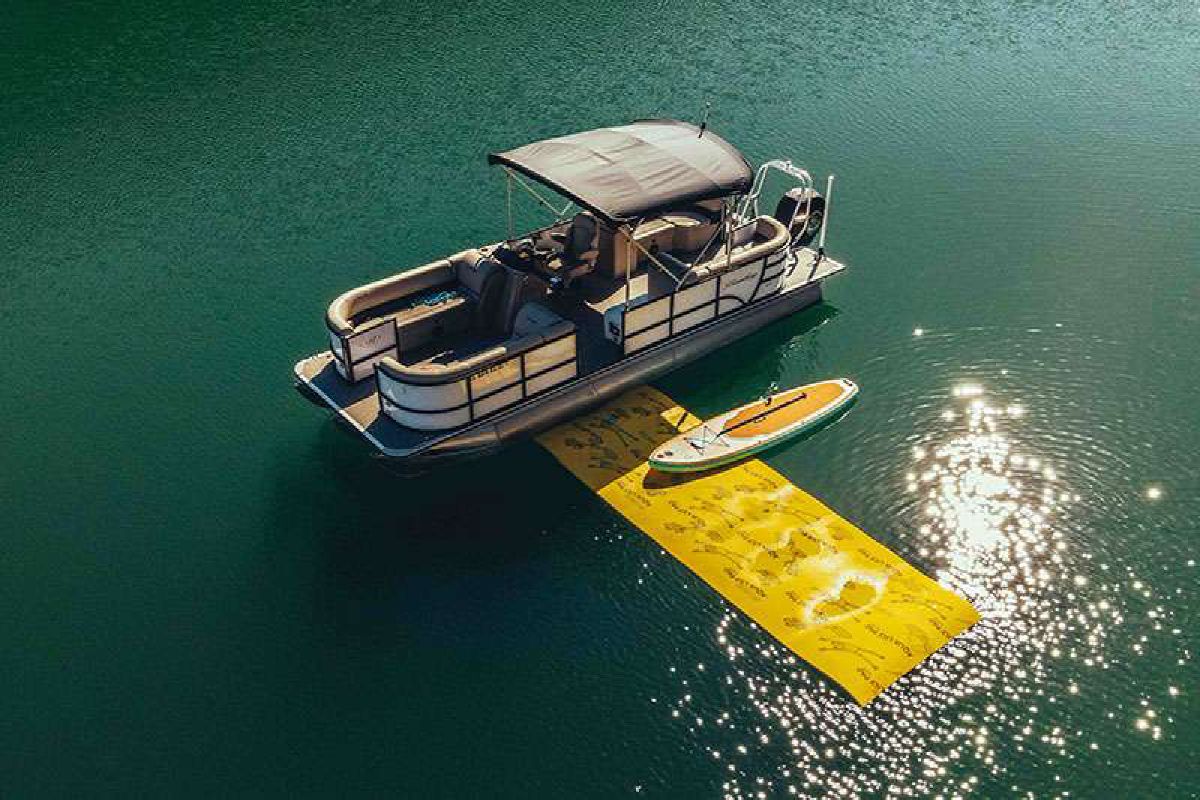 The Best Pontoon Boat Rental on Lake Travis